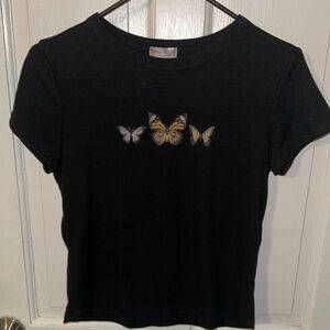 Butterfly fitted tee